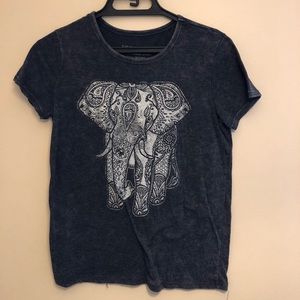 Simple elephant tee